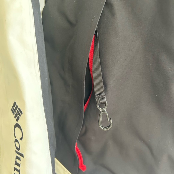 Ski Jacket - Picture 9 of 10